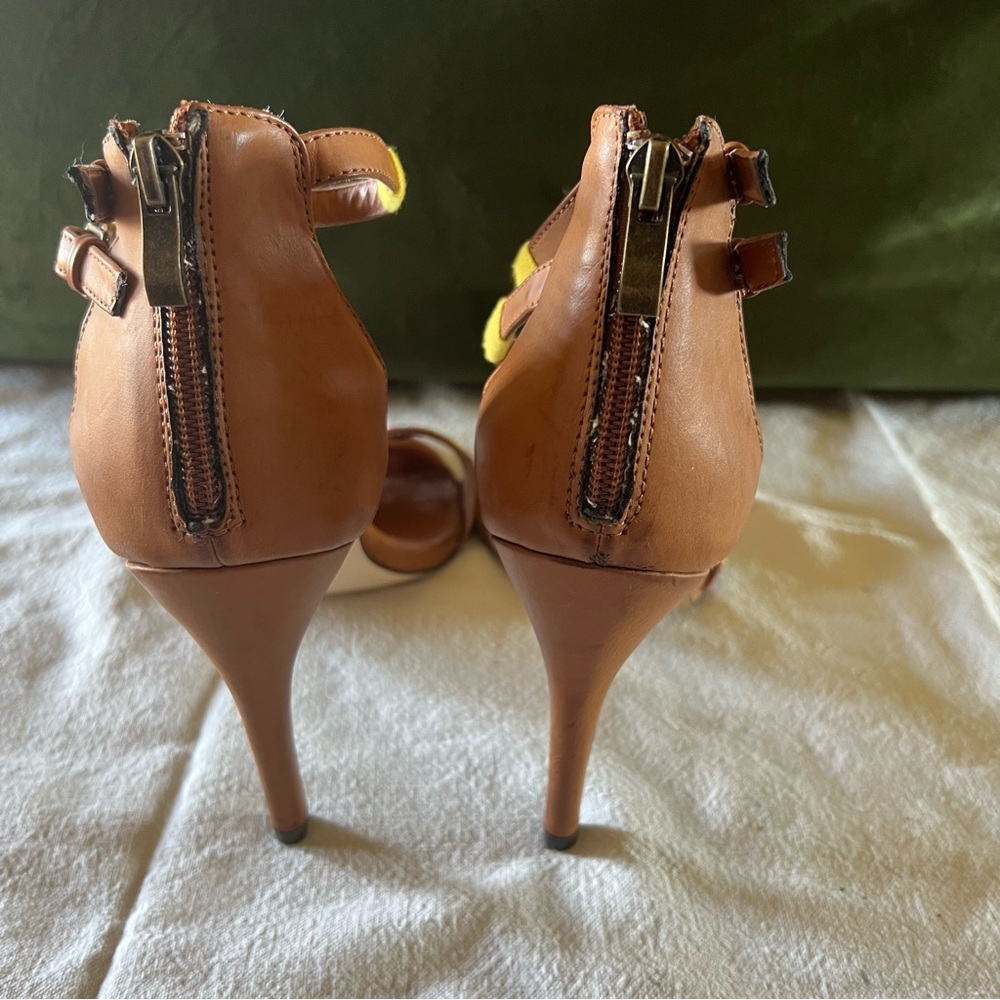 Mia heeled sandal - Picture 5 of 7